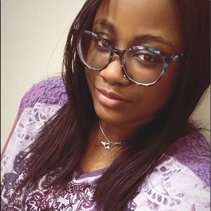 Meet your Posher, Francisca